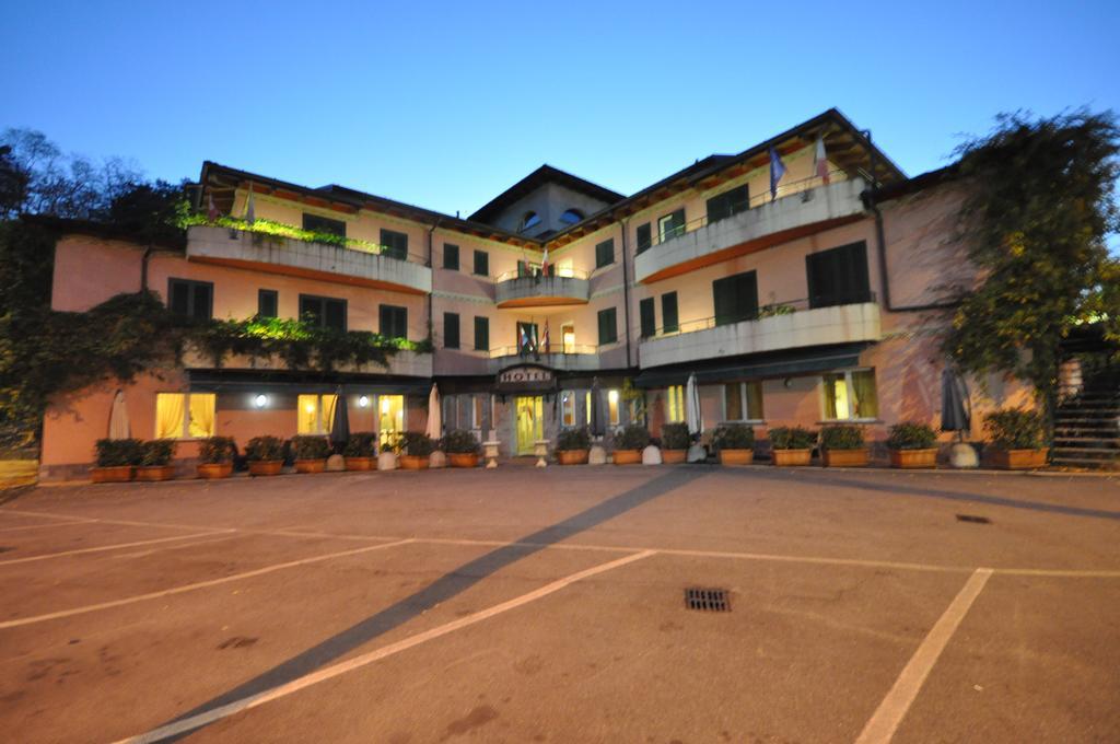 Impero Hotel Beauty & Spa - Bike Hotel Cantello ภายนอก รูปภาพ